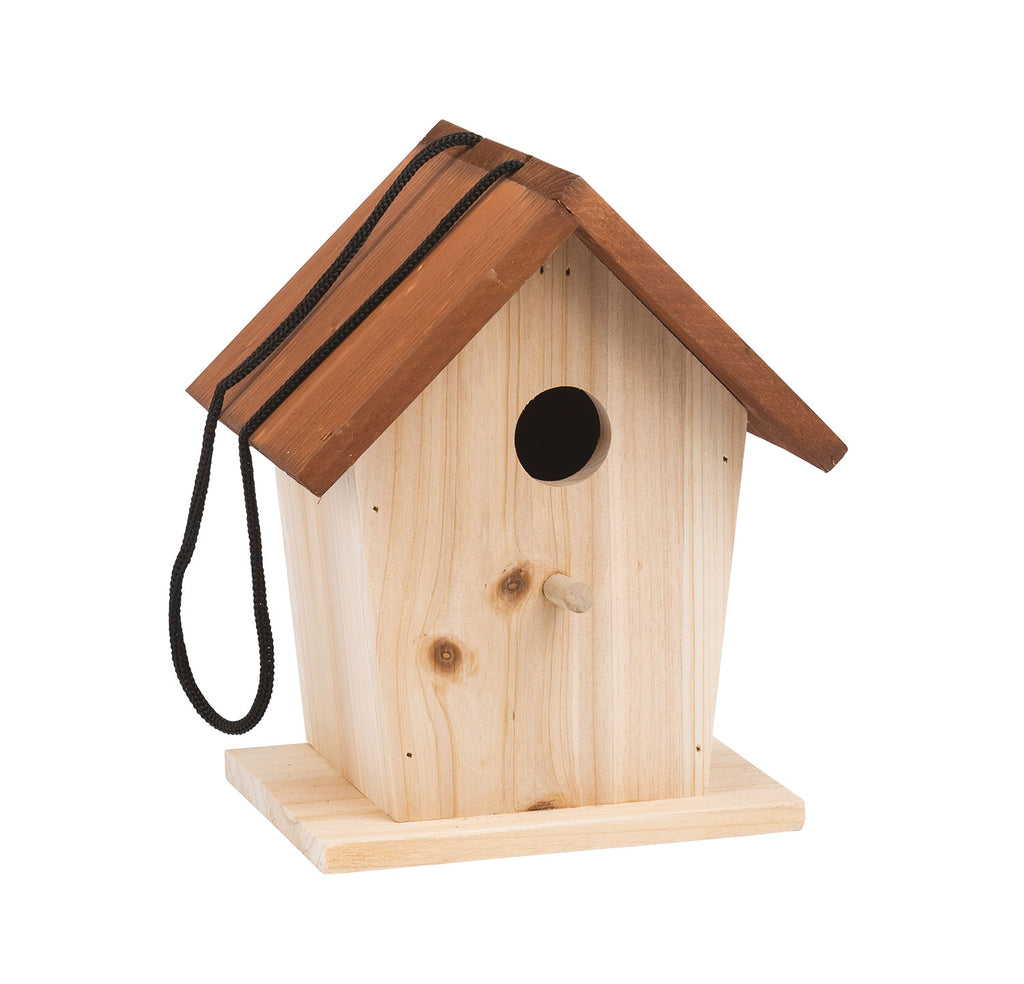 Made from fir wood and presented in an attractive box decorated in the style of naturalist's illustrations, this little wooden house is to be placed up high for the birds to use. It will provide a refuge in times of the bad weather and somewhere safe away from their predators. 