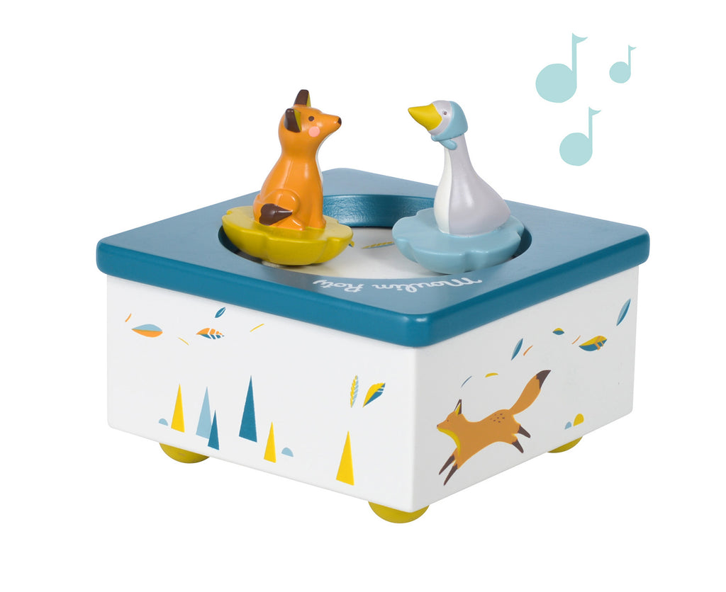 This musical box is beautifully illustrated with Chaussette the Fox, Olga the Goose, lucky feathers and pastel coloured mountains. It plays a sweet lullaby that is sure to put your little one to sleep, as they listen to the beautiful music and look at the fox and goose go around in circles. Good might little one! 