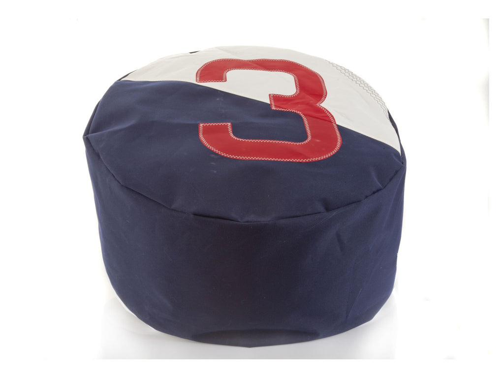 Ideal by the pool, in the entertaining area at home or at the bach, this nautical-style Duo Bean Bag is comfortable, stylish and enduring. It is made from 100% recycled sailcloth and a water-resistant and UV-protected acrylic base. The sailcloth is white and the acrylic base is navy.  