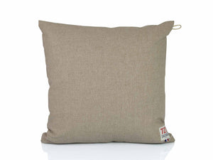This 100% recycled sailcloth and linen cushion comes in a natural-style design with an oversized camel number '6' at the front . It's a truly unique creation, made from 100% recycled sailcloth - completely in tune with our environment, and in close touch with the world's top yachtsmen. A perfect addition to your kiwi bach, yacht, or indeed outdoor entertainment area at home. 